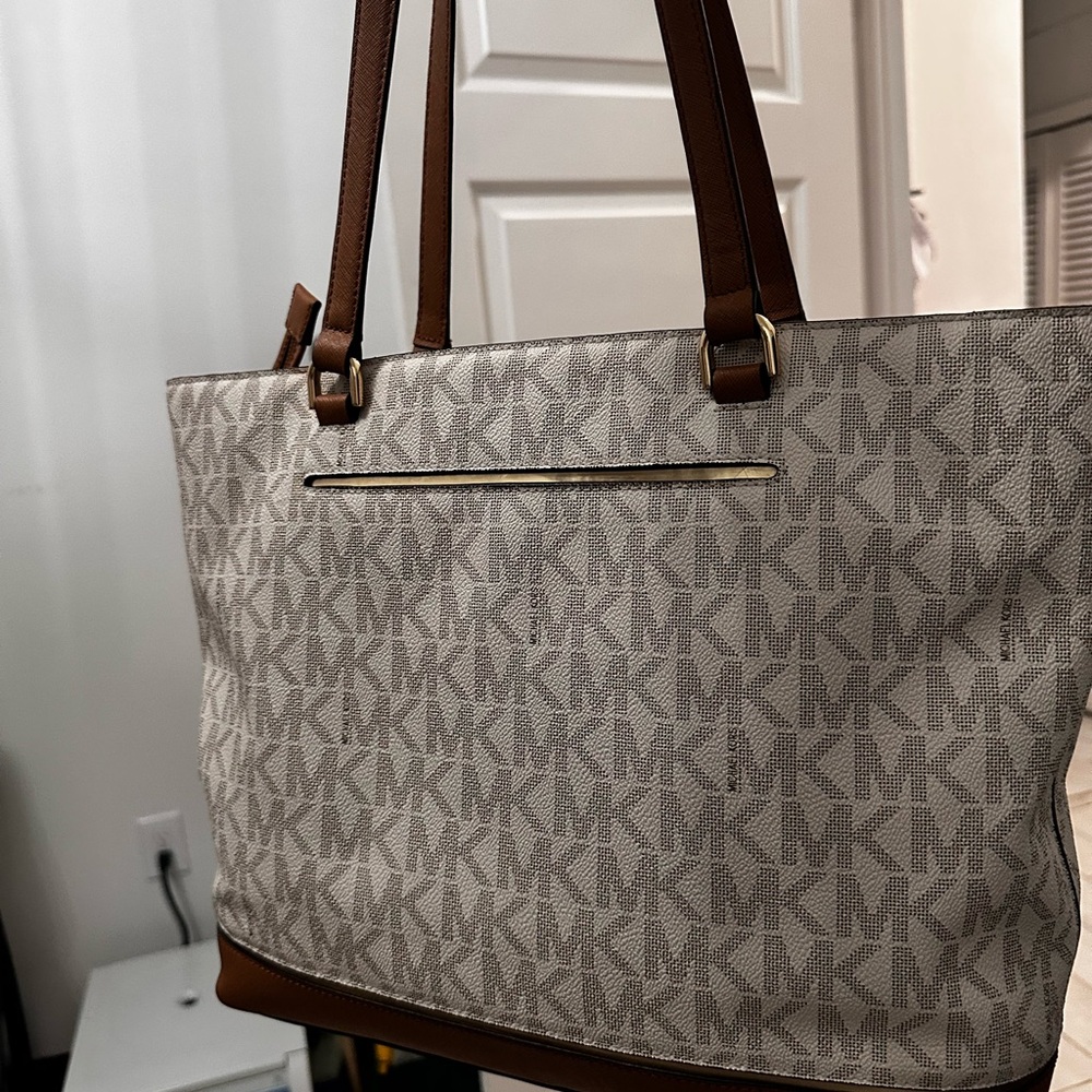Michael Kors Signature Brown and Cream Tote